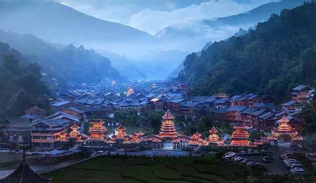 多彩贵州，民族融合与生态保护的和谐典范