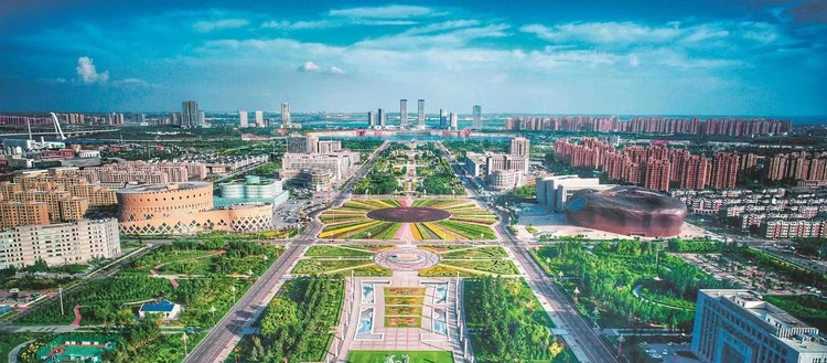 鄂尔多斯盛会，嘉宾云集，观众热情如火