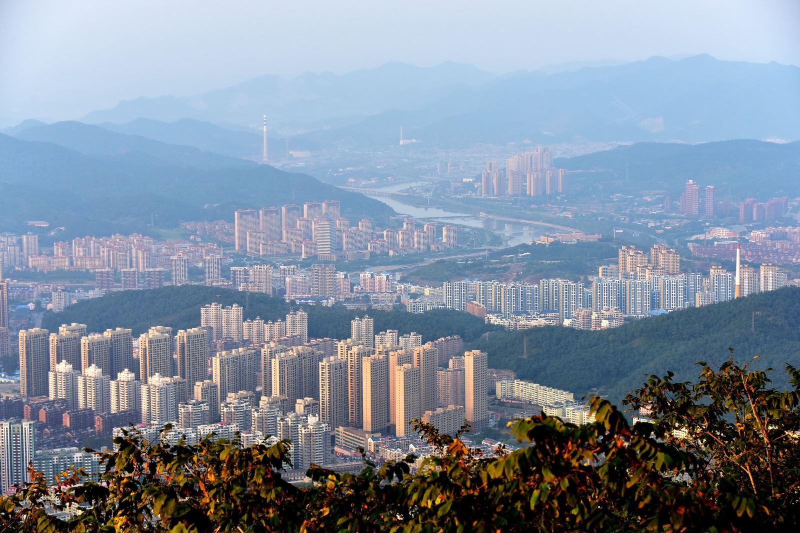 大学生视角下的本溪之行,城市印象与自我成长体验